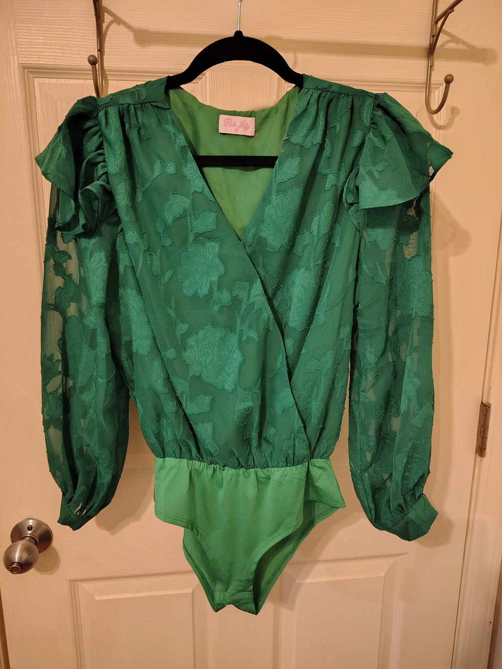 Pink Lily Emerald Green Floral Bodysuit Women's XS (Fits Like A S/M) NWOT